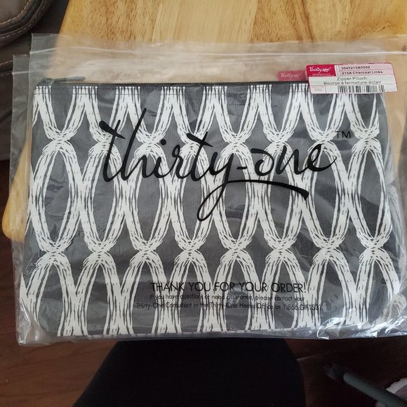 thirty-one Handbags - Zipper Pouch - Thirty-One
